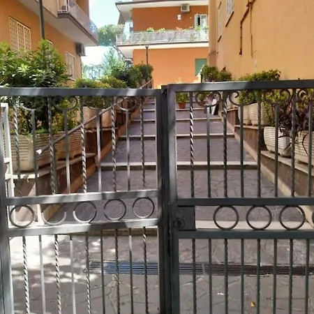 44oz With Terrace In Monteverde Apartment Rome