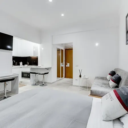 96 Degli Ubaldi Charming Apartment Rom