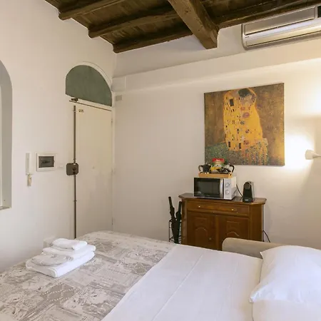 Trevi Little Palace #3 * Rome