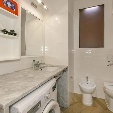 Apartment Trevi Little Palace #3 Rome