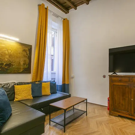 Apartment Trevi Little Palace #2 *