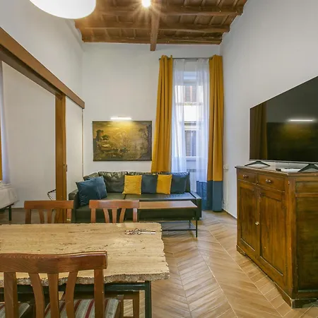 Trevi Little Palace #2 Apartment