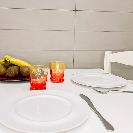 Moderno E Luminoso Monolocale Con Terrazza Privata * Rome