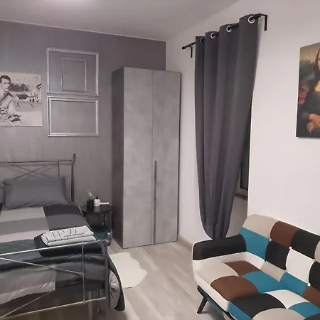 Apartment Romane