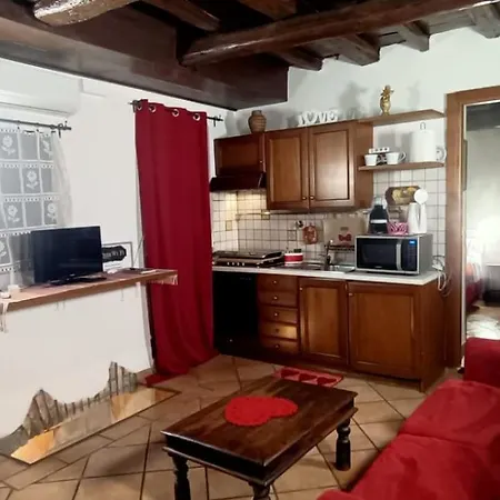 Colosseo Historical La Romana Apartment *