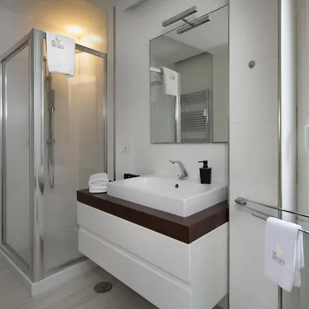 Mrbrown - Eredia Apartment