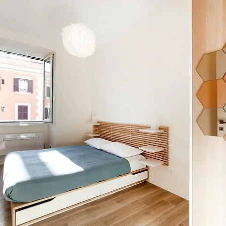 Trendy At Vatican Apartment *