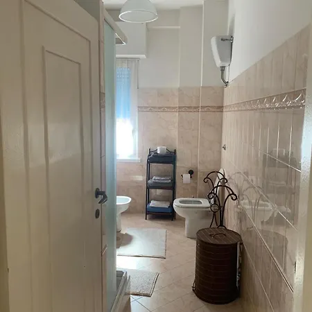 Cardinal House Apartment