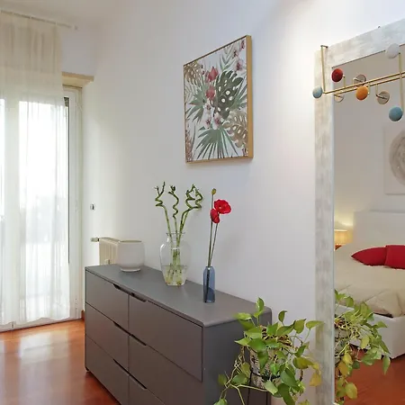 Modern Cozy Flat Trendy Area