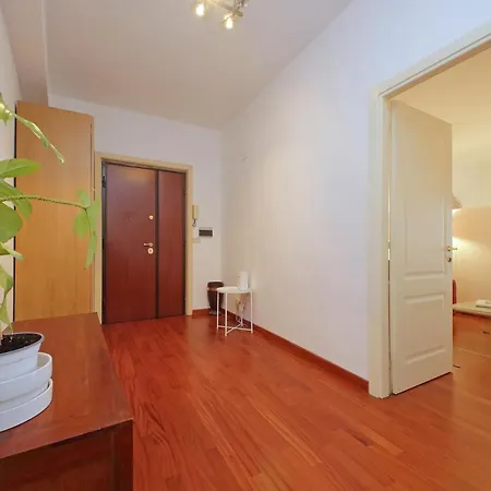 Holiday home Modern Cozy Flat Trendy Area *