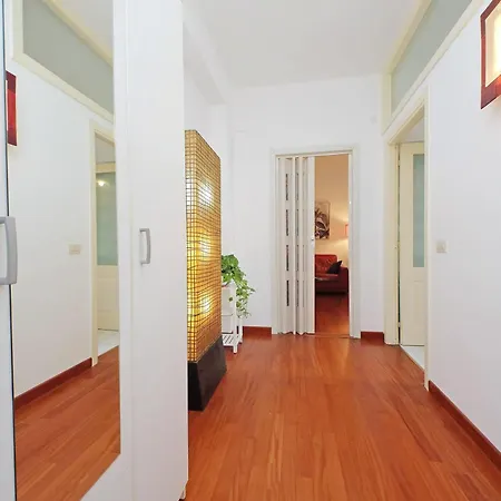 Modern Cozy Flat Trendy Area *
