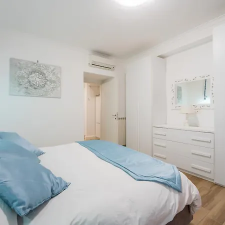 Cozy In Trastevere With Patio - Ac Apartment