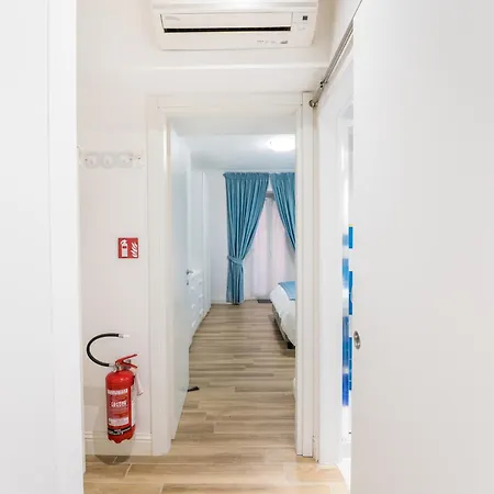 Cozy In Trastevere With Patio - Ac Apartment Rome