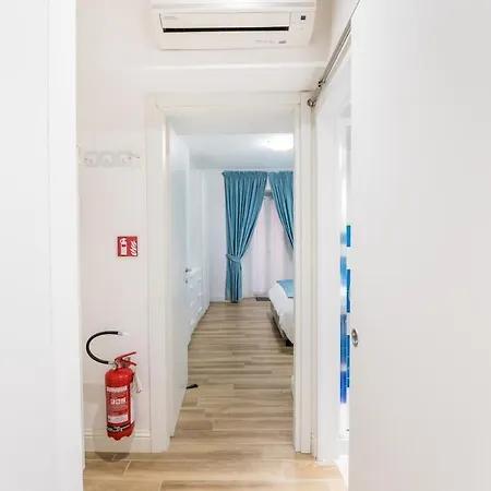 Cozy In Trastevere With Patio - Ac Apartment Rome