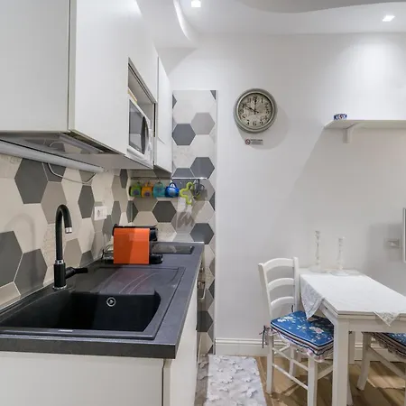 Cozy In Trastevere With Patio - Ac