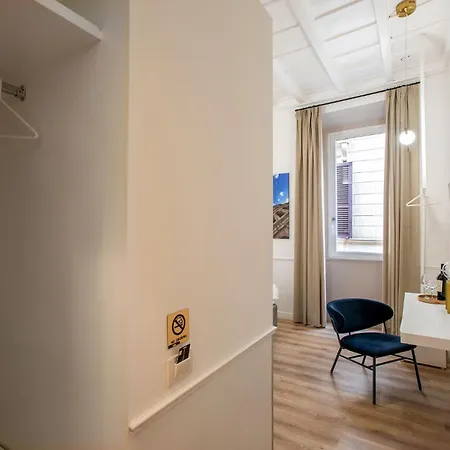 Pantheon 2 Bed & Breakfast Rome