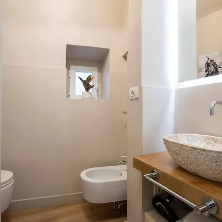 Pantheon 2 Bed & Breakfast 2*