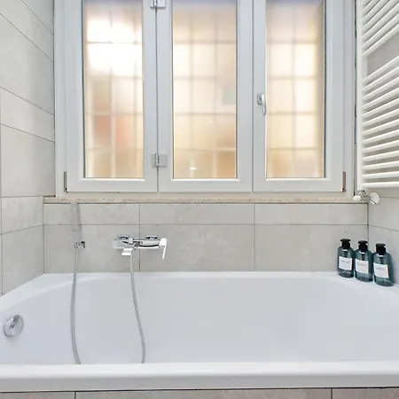 Apartment New With Terrace - 150m Metro A Rome