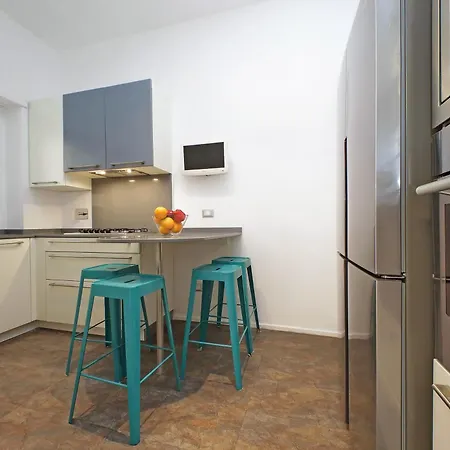 Apartment New With Terrace - 150m Metro A Rome