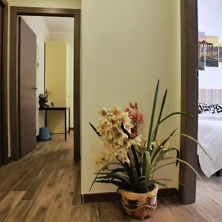 Apartment Intero Nel Cuore Di // Metro A~b~c