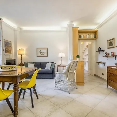 Apartment Emanuele House - Basilica Di San Giovanni By Ghor *