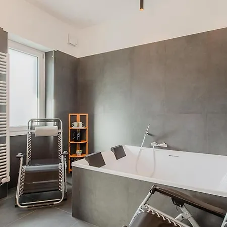 Apartment Scini By Rentbeat