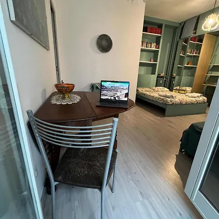 Cozy Near Vaticano Apartment
