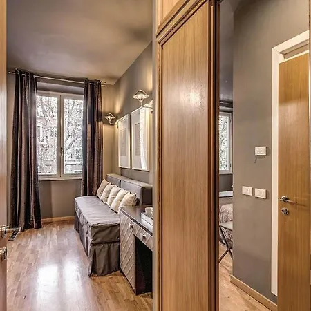 Interno5 * Rome