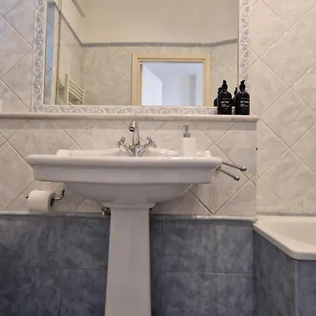 Large In San Pietro Apartment *