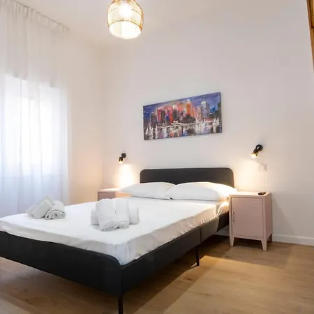 Elegantis Santa Croce Apartment Rome