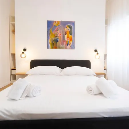 Elegantis Santa Croce Apartment Rome