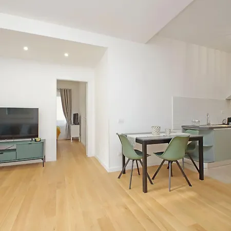 Apartment Graceful Near St Peter Metro 100 Mt Rome