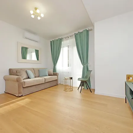 Apartment Graceful Near St Peter Metro 100 Mt *