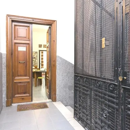 Silenzioso, Grande, Comodo A Trastevere * Rome
