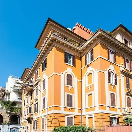 Silenzioso, Grande, Comodo A Trastevere