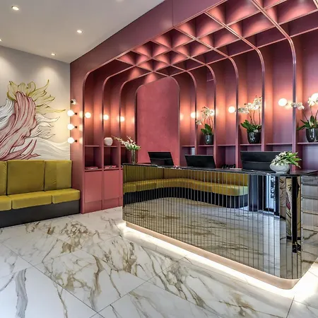 Madison Hotel