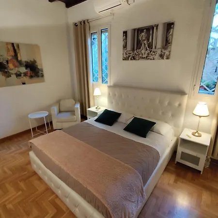 Cozy Navona *