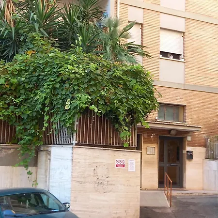 Lungotevere Holidays Holiday home Rome