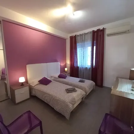 Lungotevere Holidays Rome