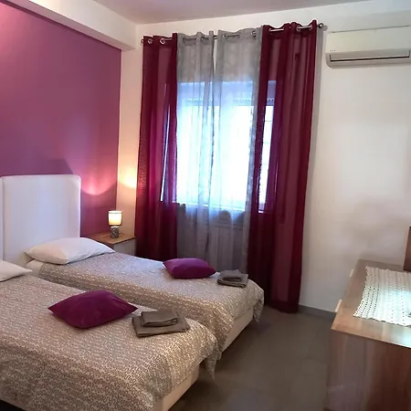 Lungotevere Holidays * Rome