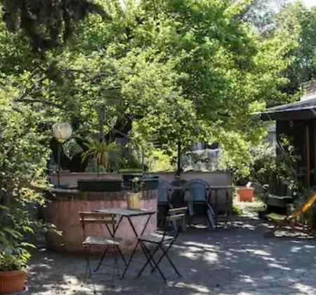 Homestay Stanza Nuova Con Giardino Rome
