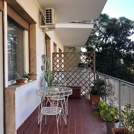 Adri's House In Citta Giardino