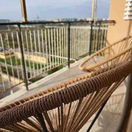 Apartment 25