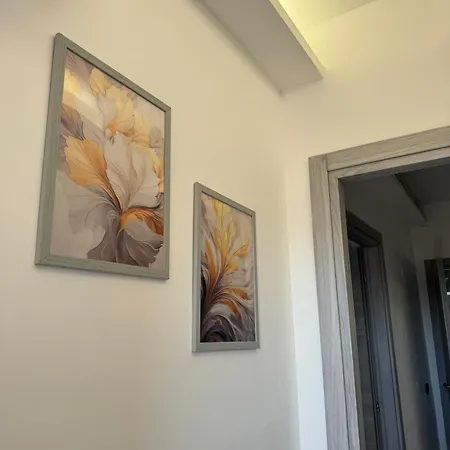 Bellavita House 2br With Private Parking In