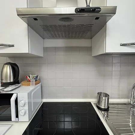 Bellavita House 2br With Private Parking In Apartment *