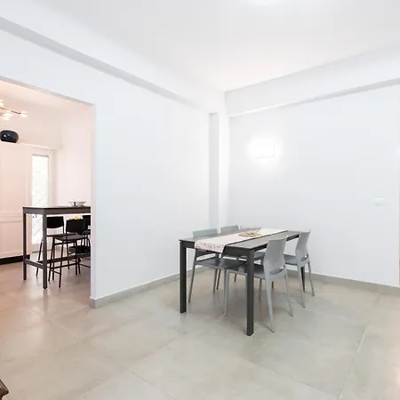 Roma-gemelli - Free Parking - Private Garden Apartment *