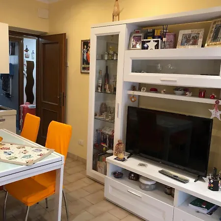 A Due Passi Dalla Storia E Dalla Movida Romana Apartment Rome