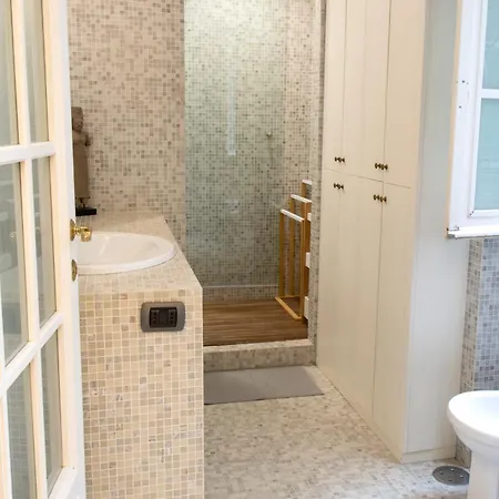 Moon Cove, Borghese Prestige Hideaway Apartment