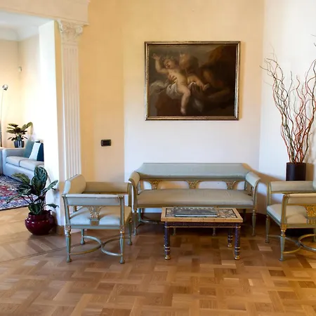 Moon Cove, Borghese Prestige Hideaway * Rome