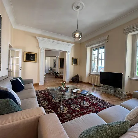 Apartment Moon Cove, Borghese Prestige Hideaway *